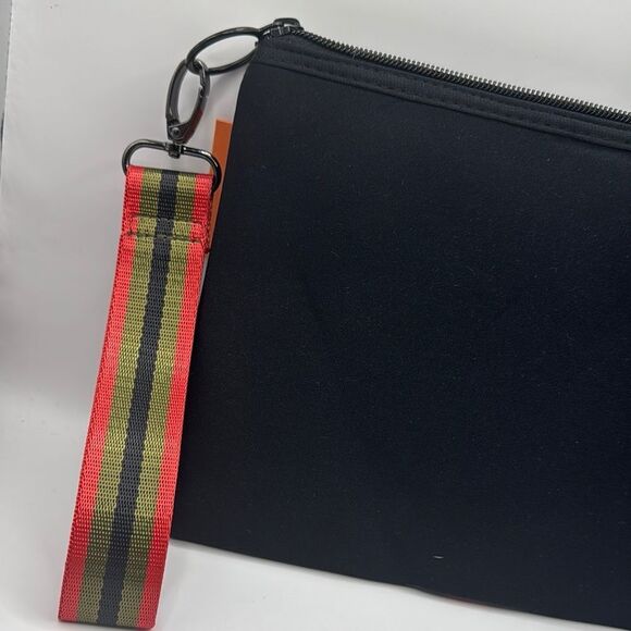 Haute shore neoprene wristlet - Picture 5 of 6